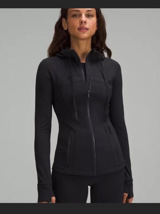 lululemon athletica Tops - Lululemon Black Hooded Full Zip Degine Jacket Size 4 Women's